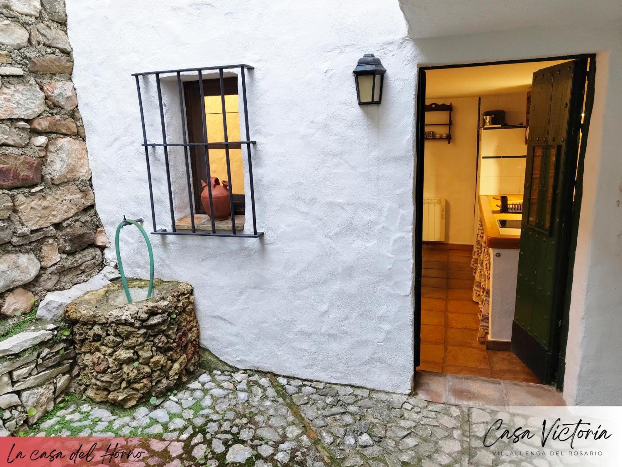 Conjunto Rural Casa Victoria Pension Villaluenga Del Rosario Buitenkant foto