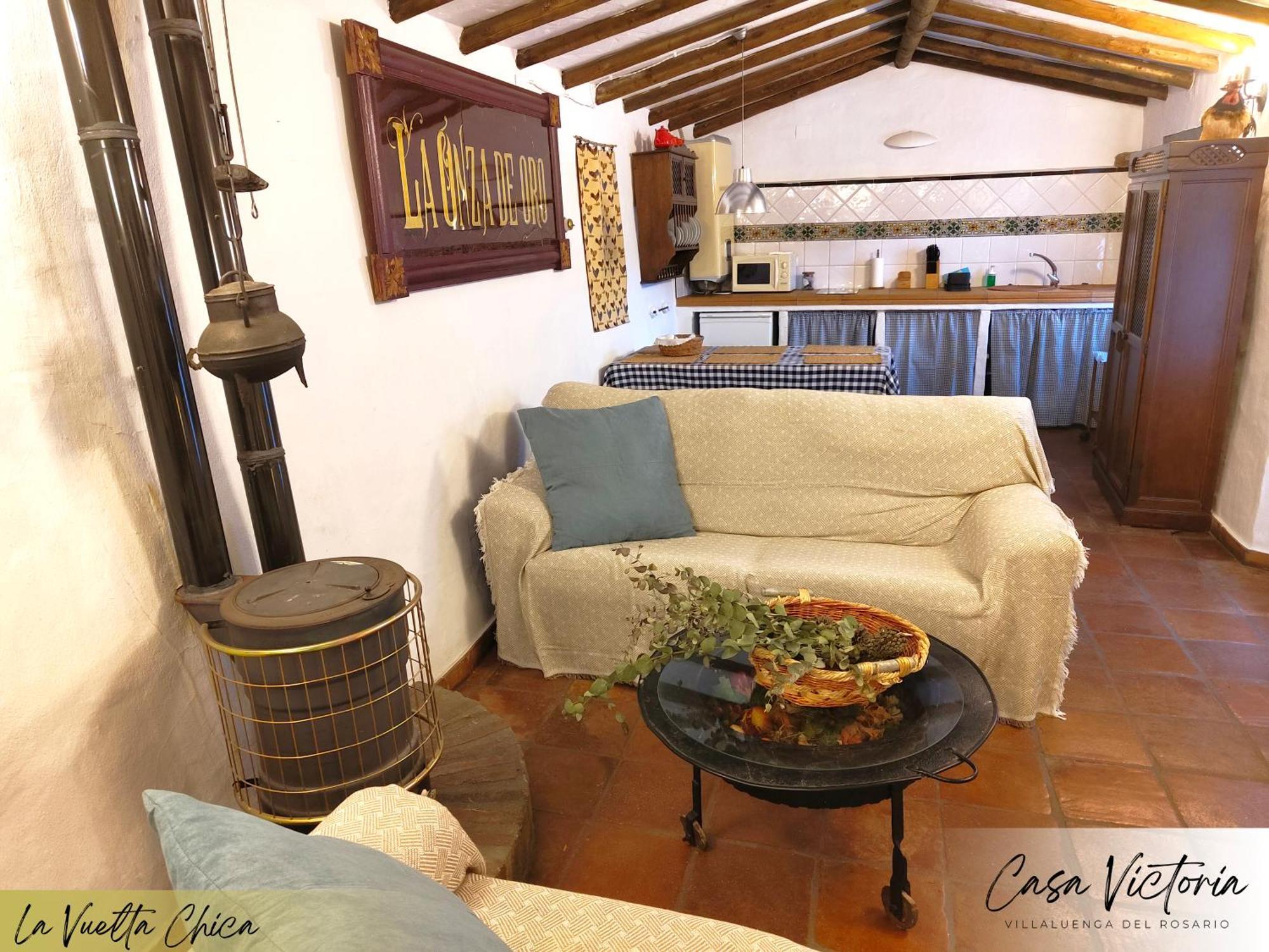 Conjunto Rural Casa Victoria Pension Villaluenga Del Rosario Buitenkant foto