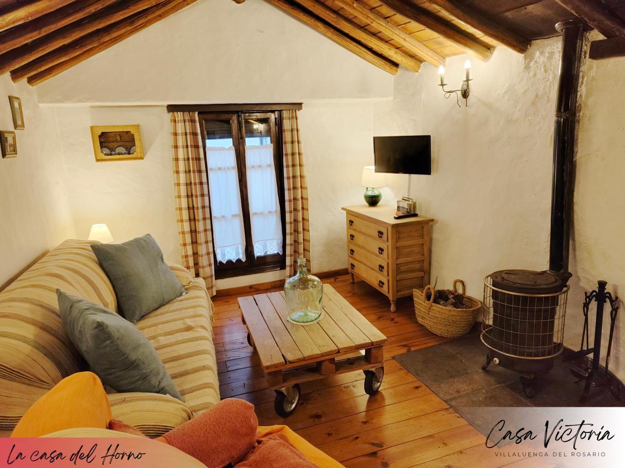 Conjunto Rural Casa Victoria Pension Villaluenga Del Rosario Buitenkant foto