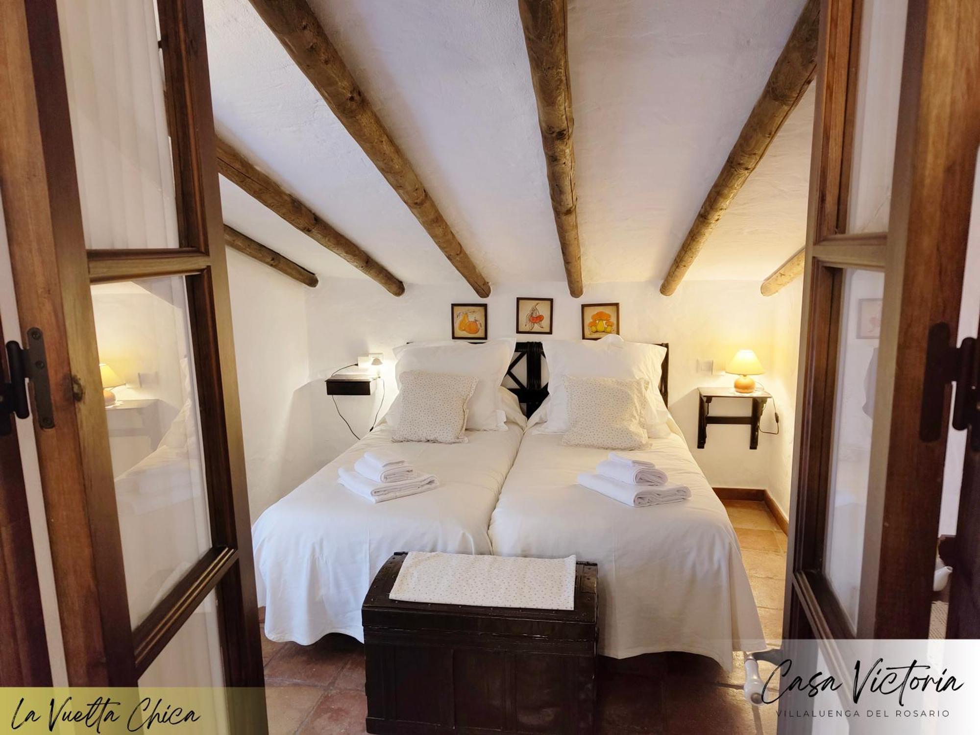 Conjunto Rural Casa Victoria Pension Villaluenga Del Rosario Buitenkant foto