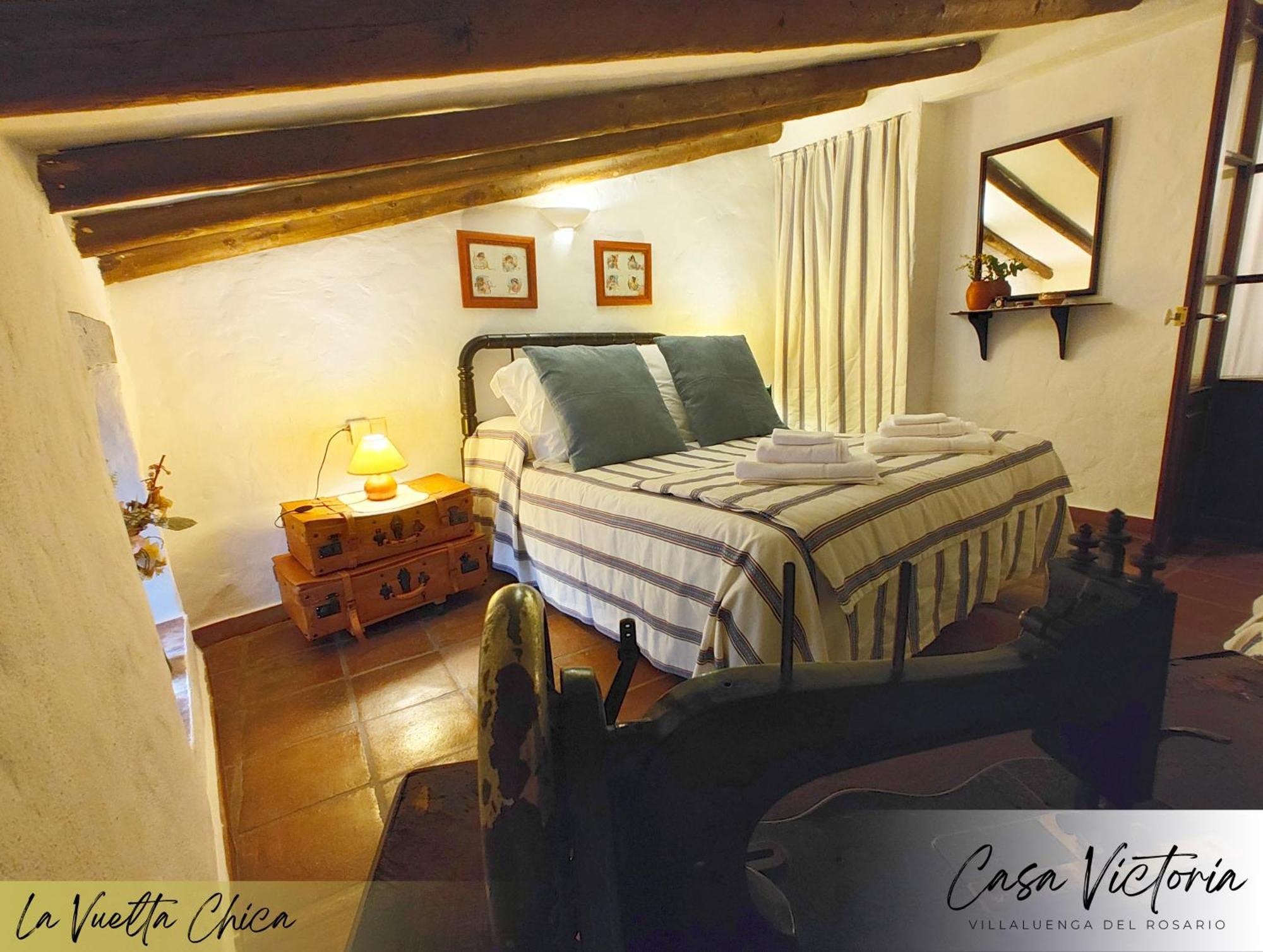 Conjunto Rural Casa Victoria Pension Villaluenga Del Rosario Buitenkant foto