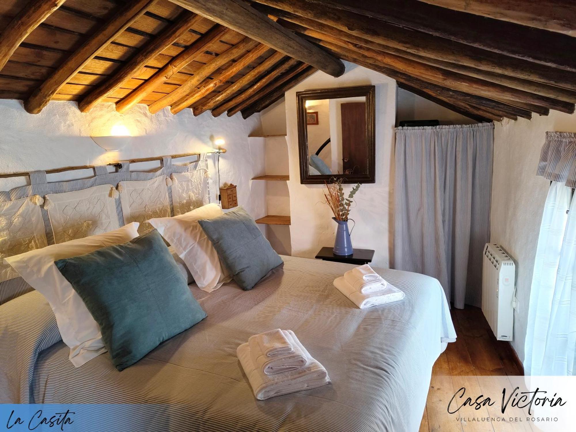 Conjunto Rural Casa Victoria Pension Villaluenga Del Rosario Buitenkant foto