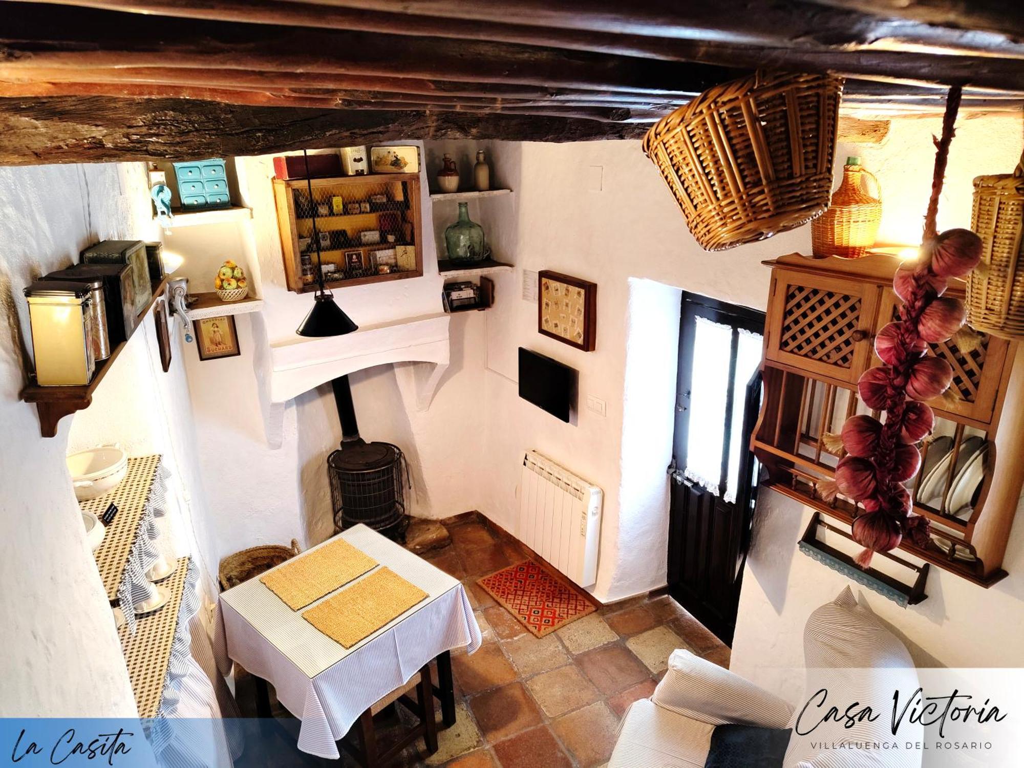 Conjunto Rural Casa Victoria Pension Villaluenga Del Rosario Buitenkant foto