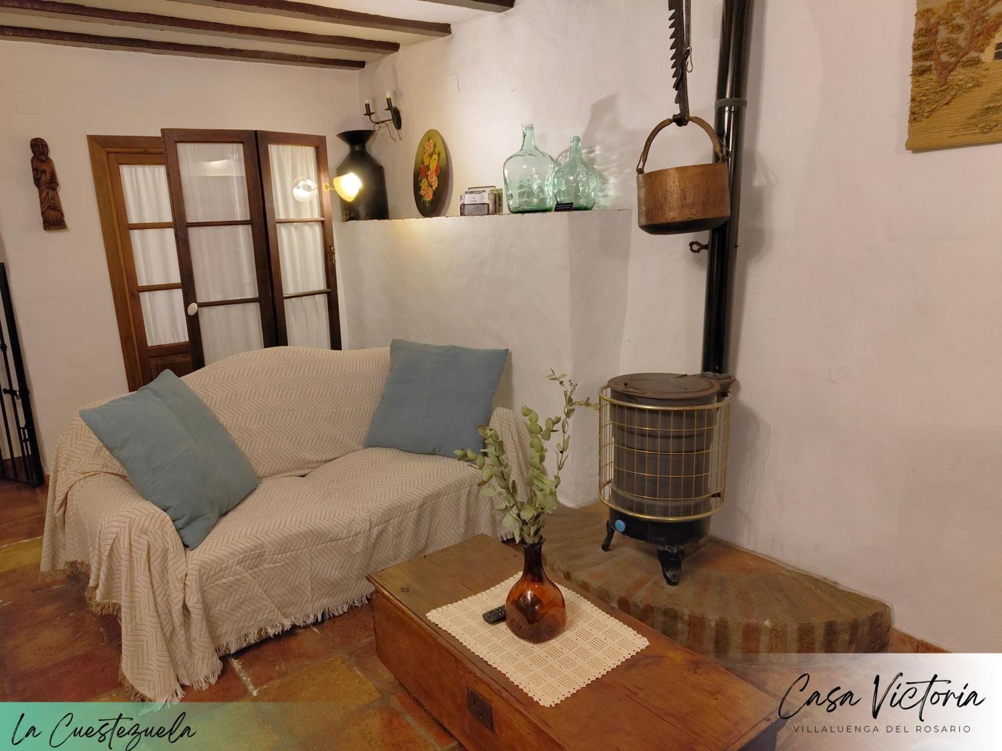 Conjunto Rural Casa Victoria Pension Villaluenga Del Rosario Buitenkant foto