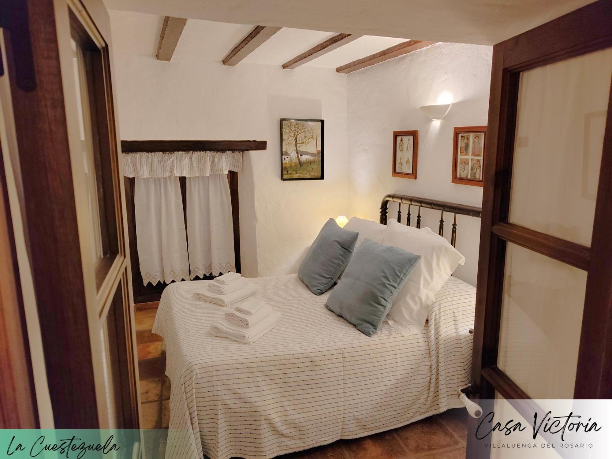 Conjunto Rural Casa Victoria Pension Villaluenga Del Rosario Buitenkant foto