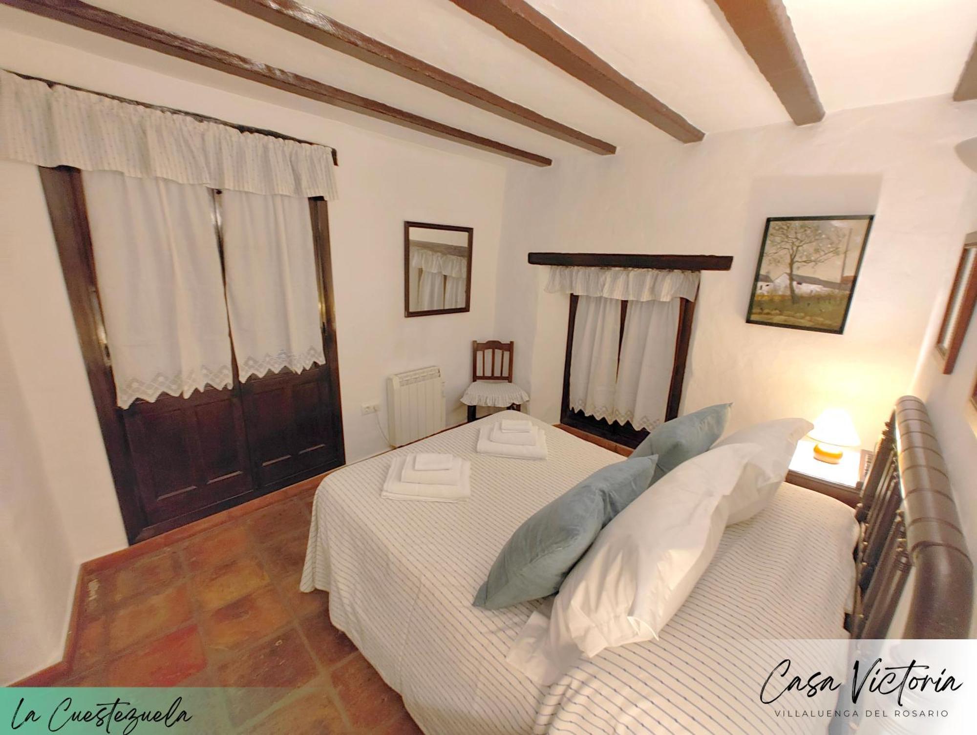 Conjunto Rural Casa Victoria Pension Villaluenga Del Rosario Buitenkant foto