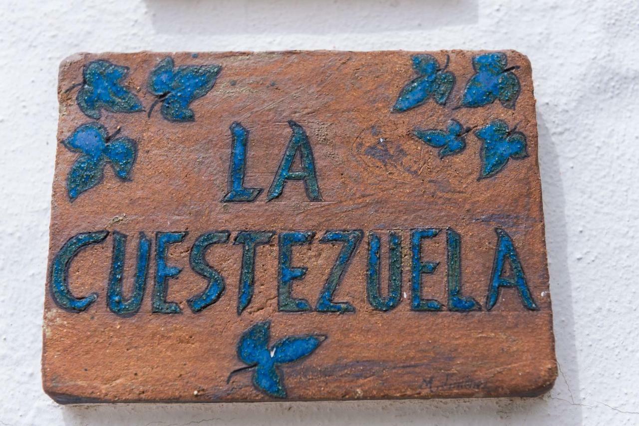 Conjunto Rural Casa Victoria Pension Villaluenga Del Rosario Buitenkant foto